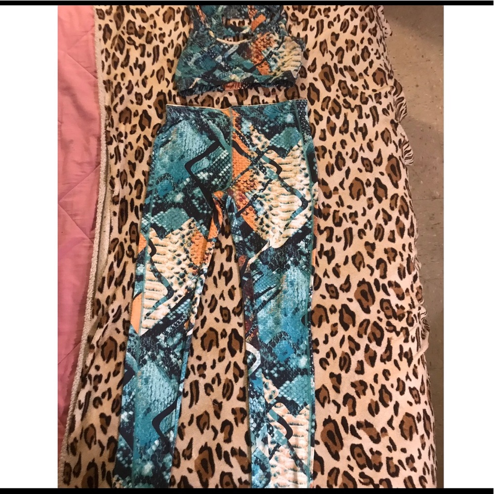 Printed 2 Pc Workout Outfit